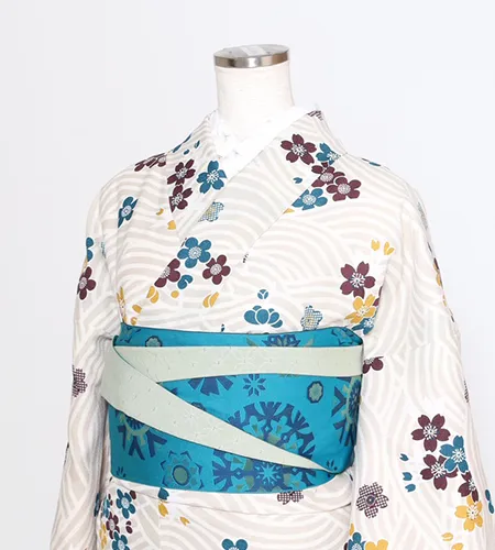 京都観光用着物レンタル専門店京あるきのハイグレード着物プランのお着物一例