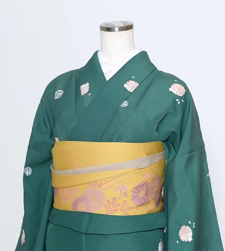 京都観光用着物レンタル専門店京あるきのハイグレード着物プランのお着物一例