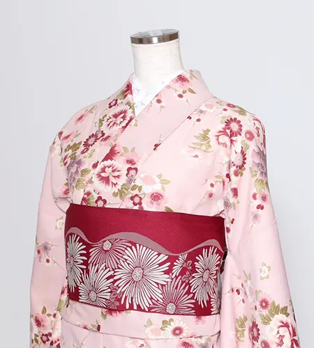 京都観光用着物レンタル専門店京あるきのハイグレード着物プランのお着物一例