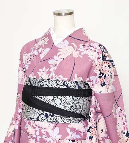 京都観光用着物レンタル専門店京あるきのハイグレード着物プランのお着物一例
