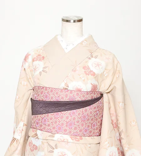 京都観光用着物レンタル専門店京あるきのハイグレード着物プランのお着物一例