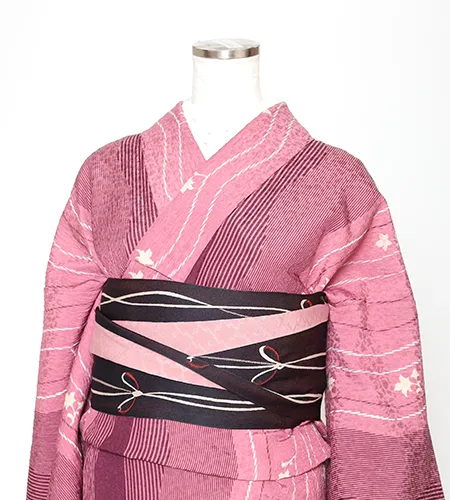 京都観光用着物レンタル専門店京あるきのハイグレード着物プランのお着物一例