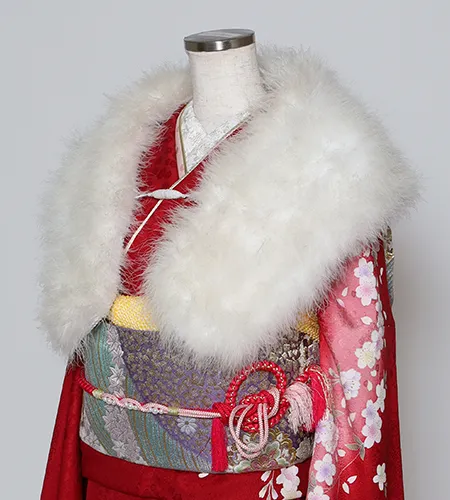 京都観光用着物レンタル専門店京あるきの高級振袖プランのお着物一例